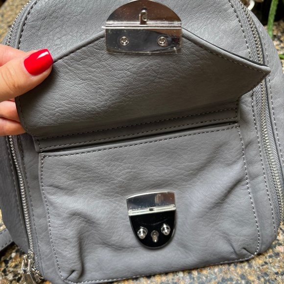 Grey Adjustable Backpack - Picture 6 of 6